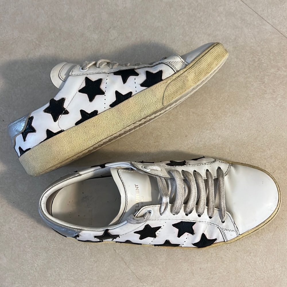 Saint Laurent Court Classic Star Sneakers (blacks stars) GUC size 38.5